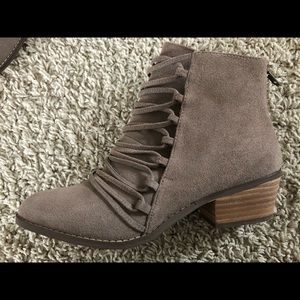 Jaffa boutique ankle bootie